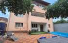 Camil Ressu- Ramnicu Sarat-adiacent- Fizicienilor curte+piscina - 1