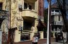 Vila 5 niveluri, Cotroceni. Clinica . Langa Facultatea de Medicina. 1,5 mil. - 2