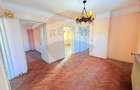 Casă de vanzare cu curte | 4 camere | Zona Gorjului | Teren generos - 8