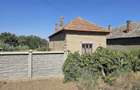 Casa de vânzare +Pământuri - 4