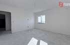 Duplex cu 4 camere despartit prin baie, Mosnita Veche