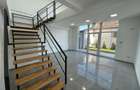 Inchiriez spatiu comercial Lipovei