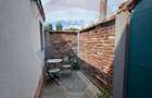 Inchiriez apartament la casa cu curte proprie - Zona Paris - 17