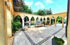 Vila stil florentin pe malul lacului,teren4043mp iesire la lac de 25ml - 11