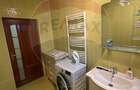 Casă spațioasă 6 camere, 2 băi, garaj spatios și terasă
