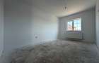 Duplex cu 3 camere, 80 mp utili, 16 mp terasa, 463 mp teren - Sag.