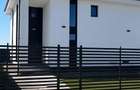 VILA Tunari, 3 dormitoare, acces usor, drum asfaltat - 1