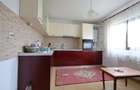 Casă individuală ideală pentru două familii sau locuință cu spațiu de lucru - 8