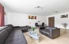 Casa renovata 2024 cu 2 apartamente - 2