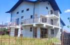 Casă individuală, 245mp, panoramă spre Iași - 1