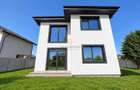 Vila individuala / 4 Camere / 2 Bai / 320 mp teren / Zona linistita