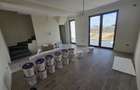 Duplex superb. Suprafata generoasa. 3 Dormitoare. Bucatarie inchisa.