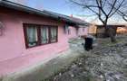 Casa demolabila  și teren 800mp cu toate utilitățile deschidere 26,5mp - 23