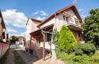 Vilă cu 6 camere în zona rezidențială - Poltura - 1