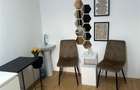Cabinet de infrumusetare in cadrul unui salon  modern - 6