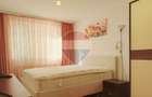 Apartament cu 3 camere de închiriat în zona Tractorul