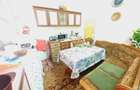 Casa+Teren aferent si Anexe, Str. Petresti - 10