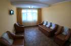Casa cu etaj, mansarda, curte, 3 dormitoare, 3 camere de zi, 4 bai. Com. Smardan