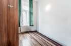 Apartament ultracentral cu 3 camere plus un bonus Comision 0 - 10