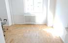 Unirii ( 3 min metrou), 4 camere de inchiriat, 2/8, nemobilat