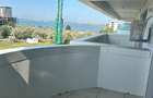 Garsonieră premium cu dublă vedere: mare și lac - 5