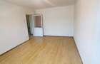 Vanzare apartament 2 camere decomandat, Malu Rosu, parter inalt - 2