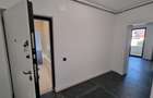 Vila - Bloc modern de 11 camere zona Centrul Civic , Onix