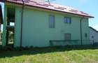 Casa / Vila de vanzare - 2