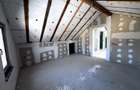 Vanzare casa P+M in Sendreni( in spatele Primariei), pret 92.500 euro - 14