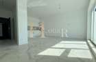 Decomandat. Loc de parcare acoperit. Etaj 1. Balcon 10 mp.