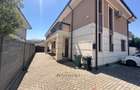 Dumbravita Triplex 5 camere 2 Bai | 115mp utili Teren 210mp - 24