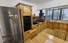 Casa renovata 200mp pe 2 niveluri,parcare,curte cu foisor,Centru zona str. Paris - 3