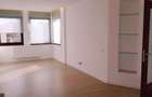 Imobil birouri singur curte, 8 camere.D+P+2, cu locuri de parcare in fața - 12