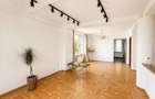 | Vila de INCHIRIAT | 12 camere | Șoseaua NORDULUI | - 3