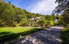 FILM! Complex turistic apreciabil, pe 2.000 mp teren in Cheile Rasnoavei, Brasov - 10
