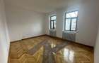 Apartament 5 camere| Unirii | Vila Interbelica| Metrou 13' | nemobilat