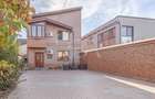 Vila cu 5 camere - Teren 400mp - Aparatorii Patriei - 1