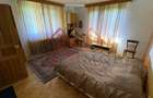Vila de vanzare, teren 3100 mp, 7 camere, 6 grupuri sanitare, 3 CT, an 1997 - 24