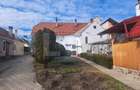 Casă săsească renovată integral, 2200 mp teren, ideală pentru două familii - 2