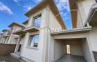 Duplex 5 camere despartit prin garaj | Giroc