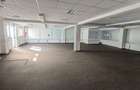Spatii birouri/servicii - 36