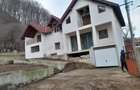 Casă de Vânzare în Băile Olănești Sat - Ideală pentru Locuință sau Afacere! - 2