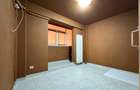 Spatiu comercial stradal, vad pietonal, parcare libera - 9