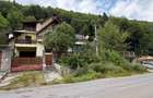 Casa de vanzare dubla pentru 2 familii sau booking