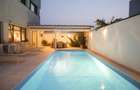 VILA DEOSEBITA CU PISCINA si GARAJ - 8