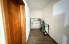 CASA /RESEDINTA//CLINICA //BIROURI// ANA IPATESCU// PLOIESTI - 21
