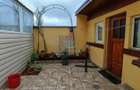 Bucurestii Noi, bd. 16 Februarie, imobil P+E, Parter, sup. 56mp, curte - 18