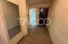 Apartament semidecomandat 4 camere 2 bai etaj 2 zona  1 Decembrie 1918