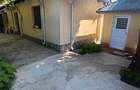 Casa foarte bine intretinuta, zona Cazasu - 1