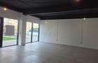 Spatiu comercial cu vitrine mari - Lipovei